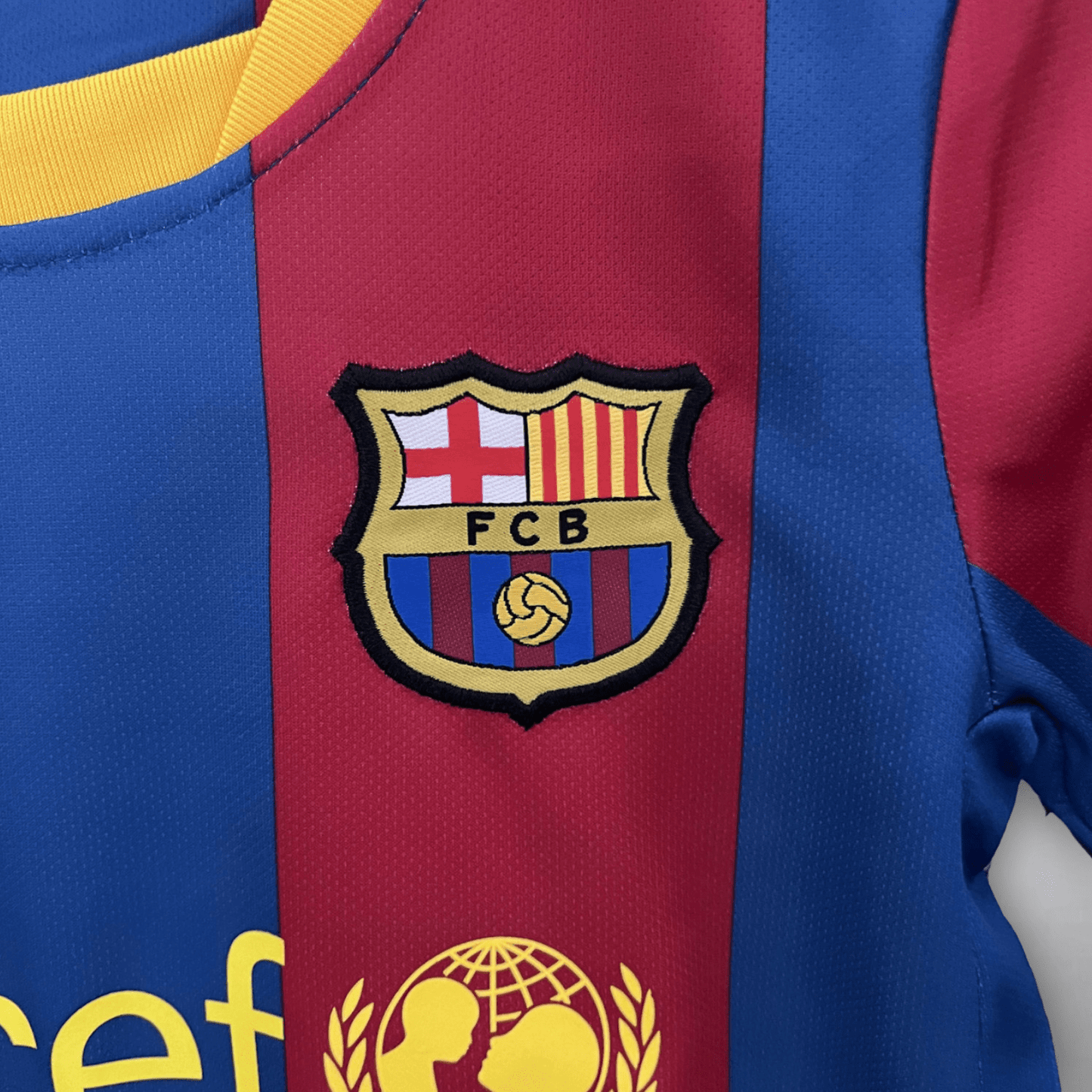 10/11 FC Barcelona Home Kids Size Kit - FutKulture