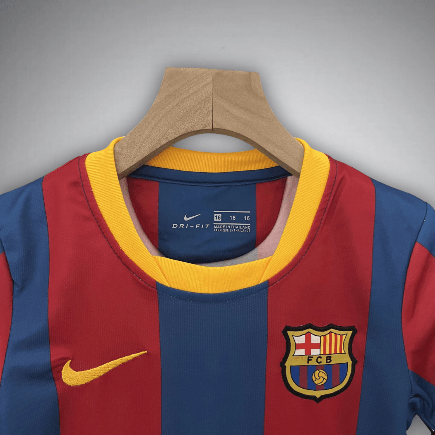 10/11 FC Barcelona Home Kids Size Kit - FutKulture