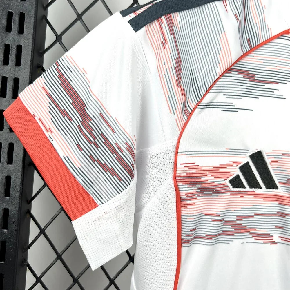 2025/2026 Bayern Munchen Away Kids Size Kit