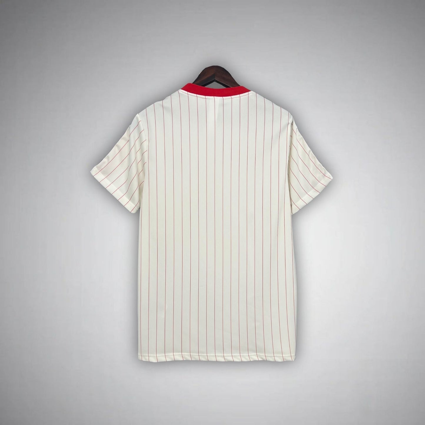 SL Benfica "Retro Stripes" Premium Kit - FutKulture