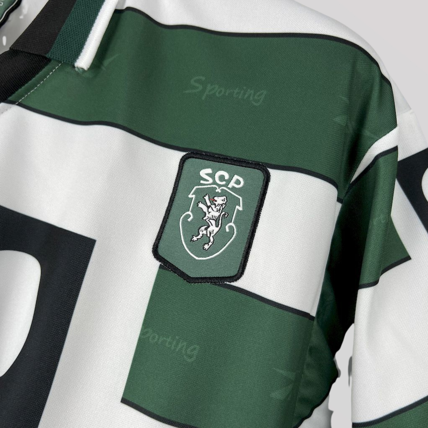 Sporting Lisbon 2000/01 Home Retro Football Kit