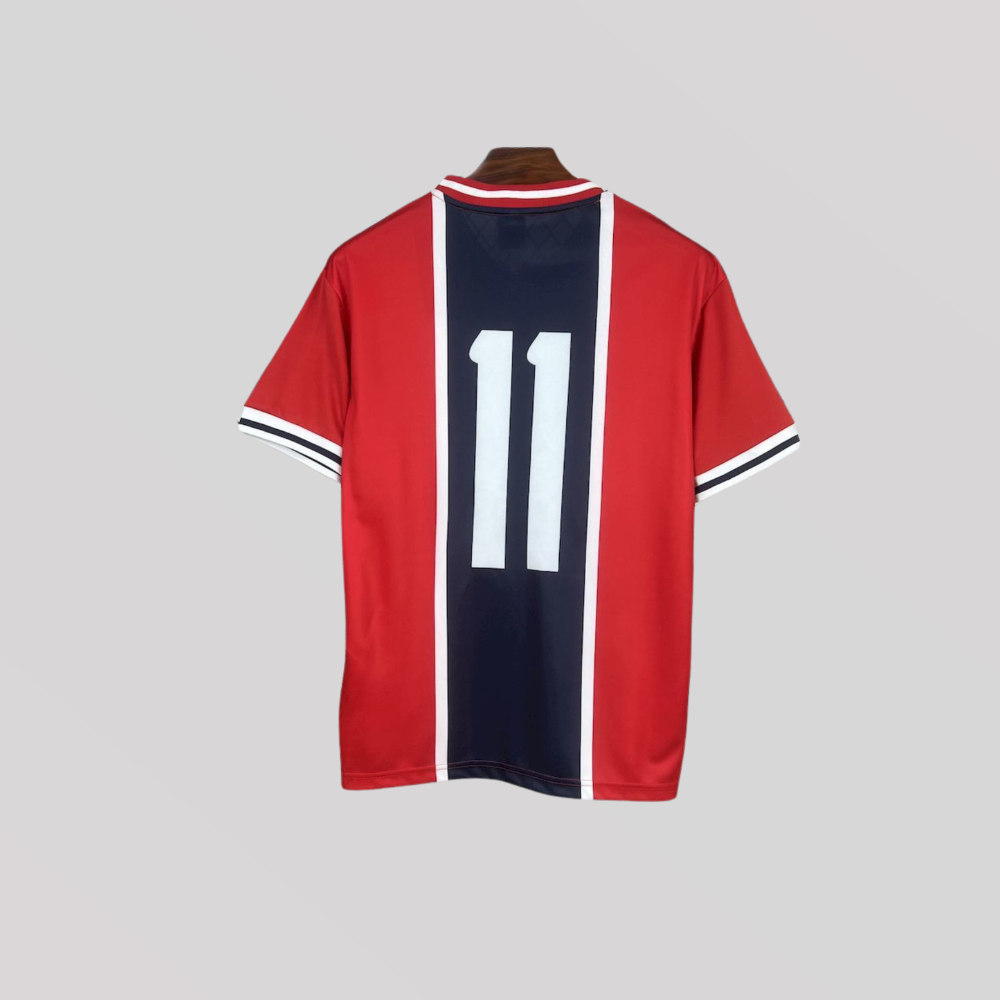 PSG 1975/76 Away Number 11 Retro Kit