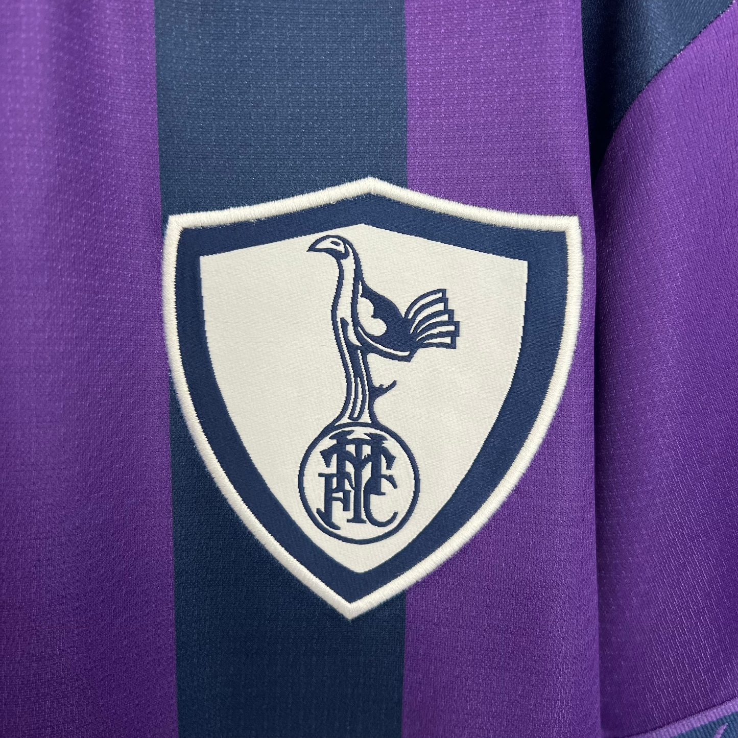Tottenham Hotspur 1995–1997 Away Retro Football Kit