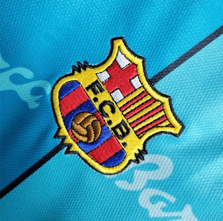 96/97 FC Barcelona Away Kit - FutKulture