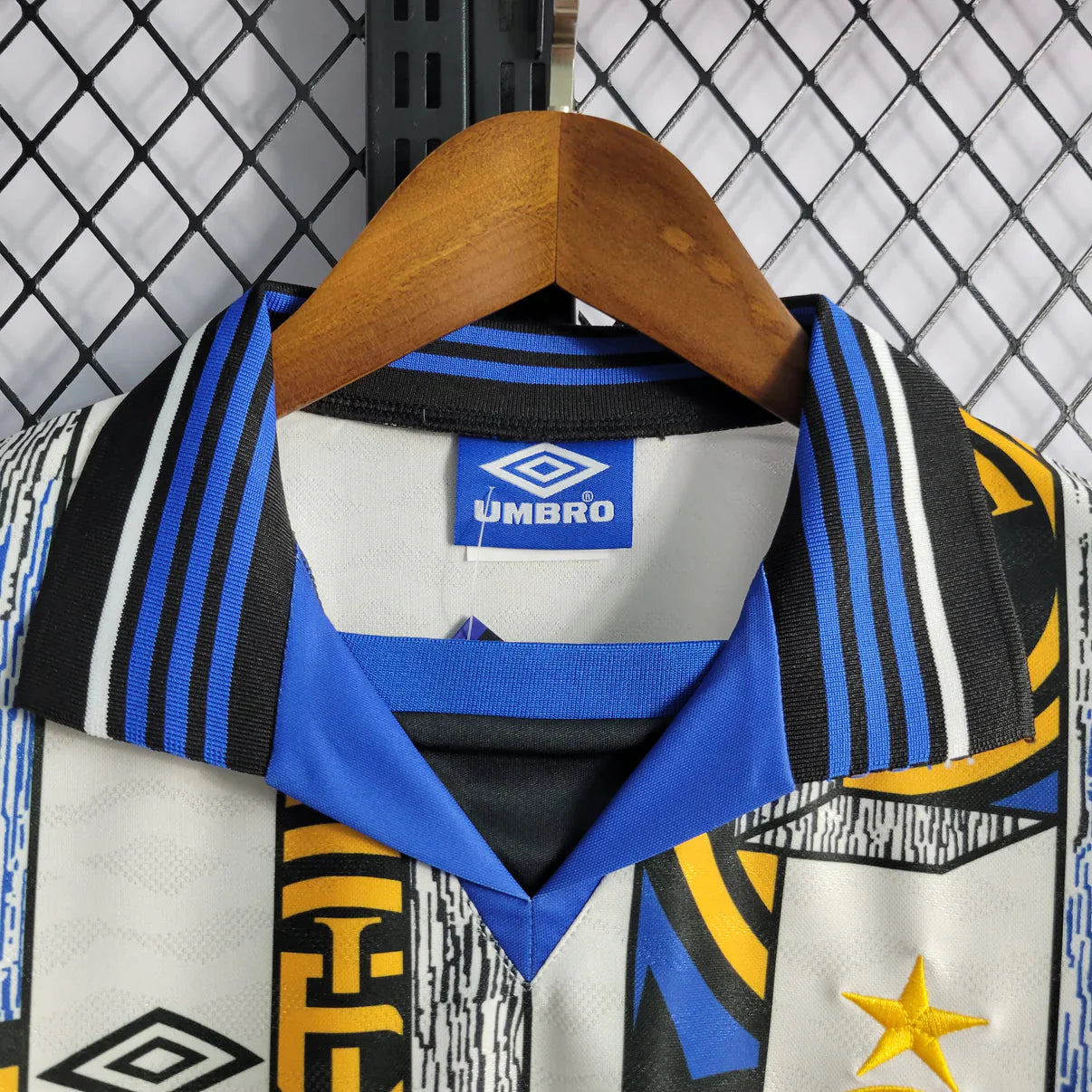 Inter Milan 1995-1996 Third Retro Kit - FutKulture