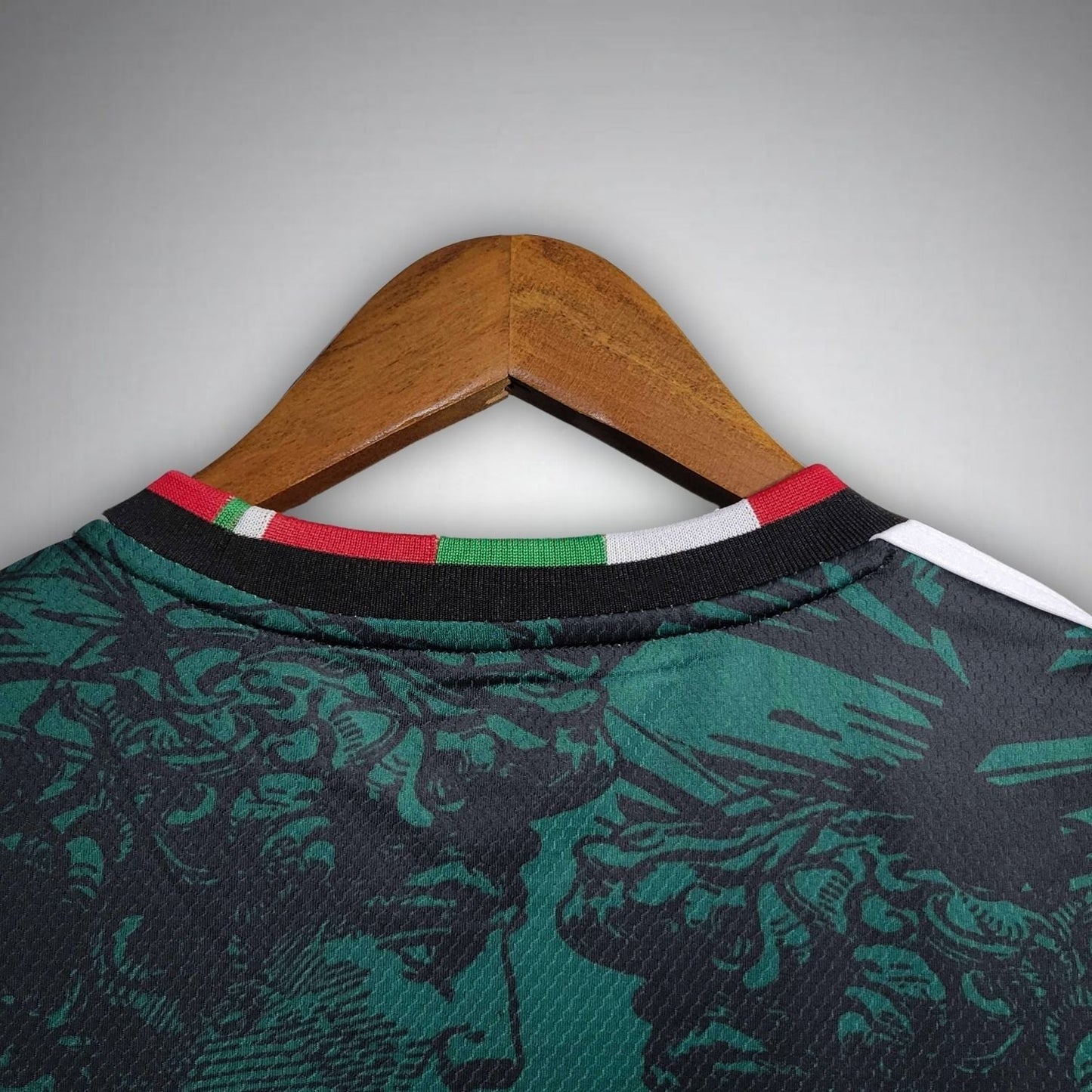 Italy "Azzuro Era" Premium Kit - FutKulture