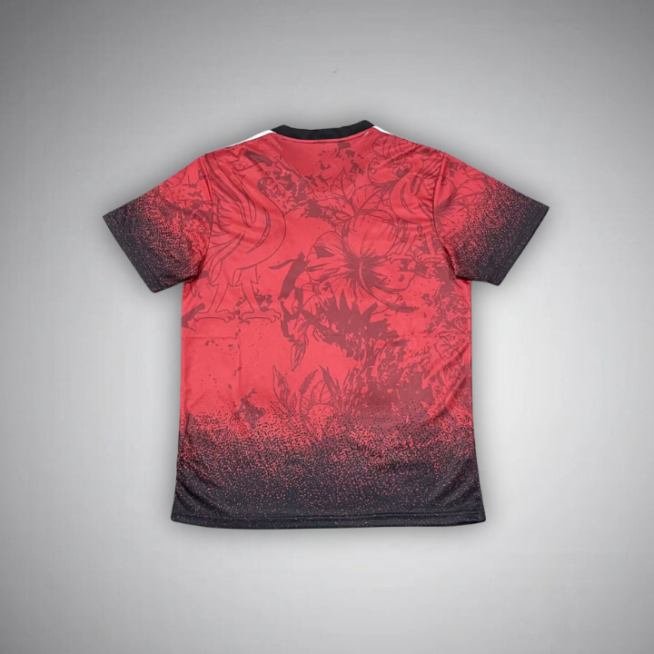 Liverpool "Crowned Eagle" Premium Kit - FutKulture