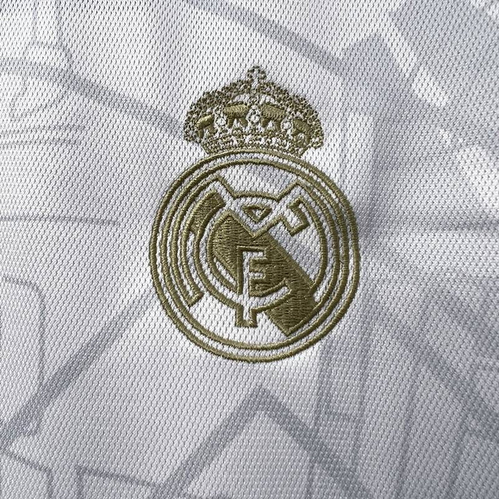 Real Madrid "Golden Dynasty" Premium Kit - FutKulture