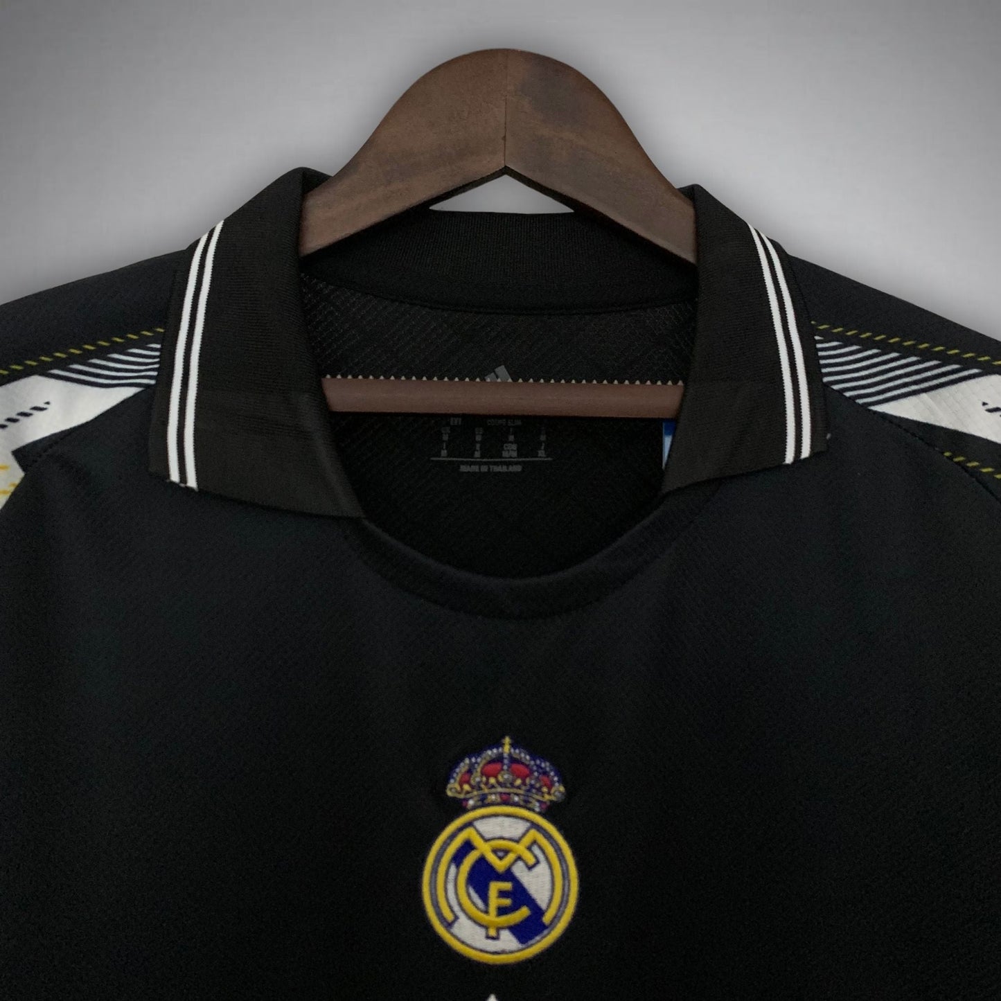 Real Madrid "Nocturno" Premium Kit - FutKulture