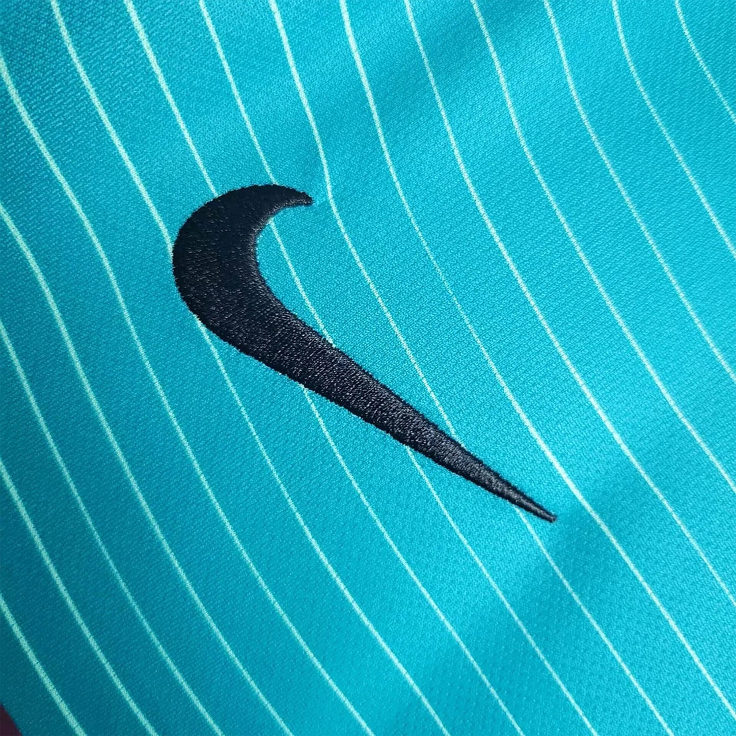 Barcelona 2016/17 Third Away Premium Kit