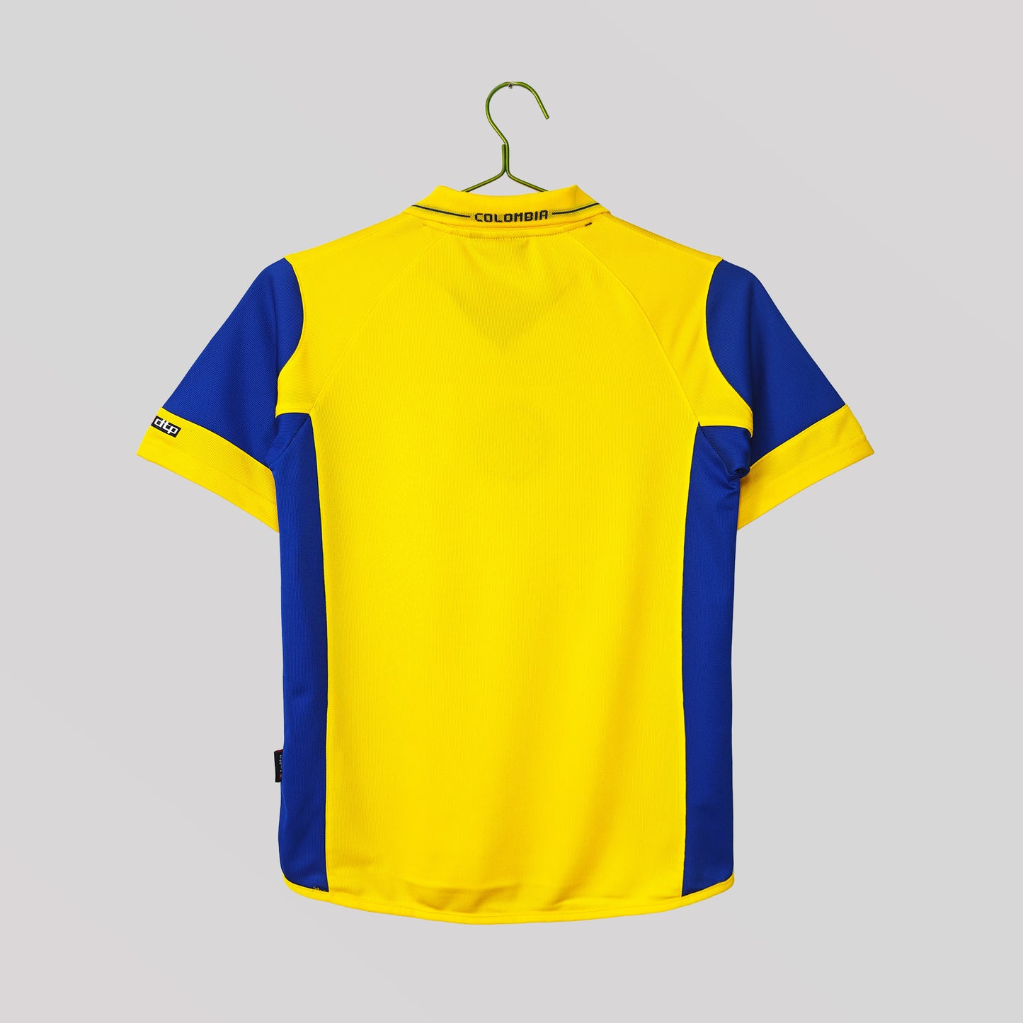 Colombia 2004/05 Home Kit