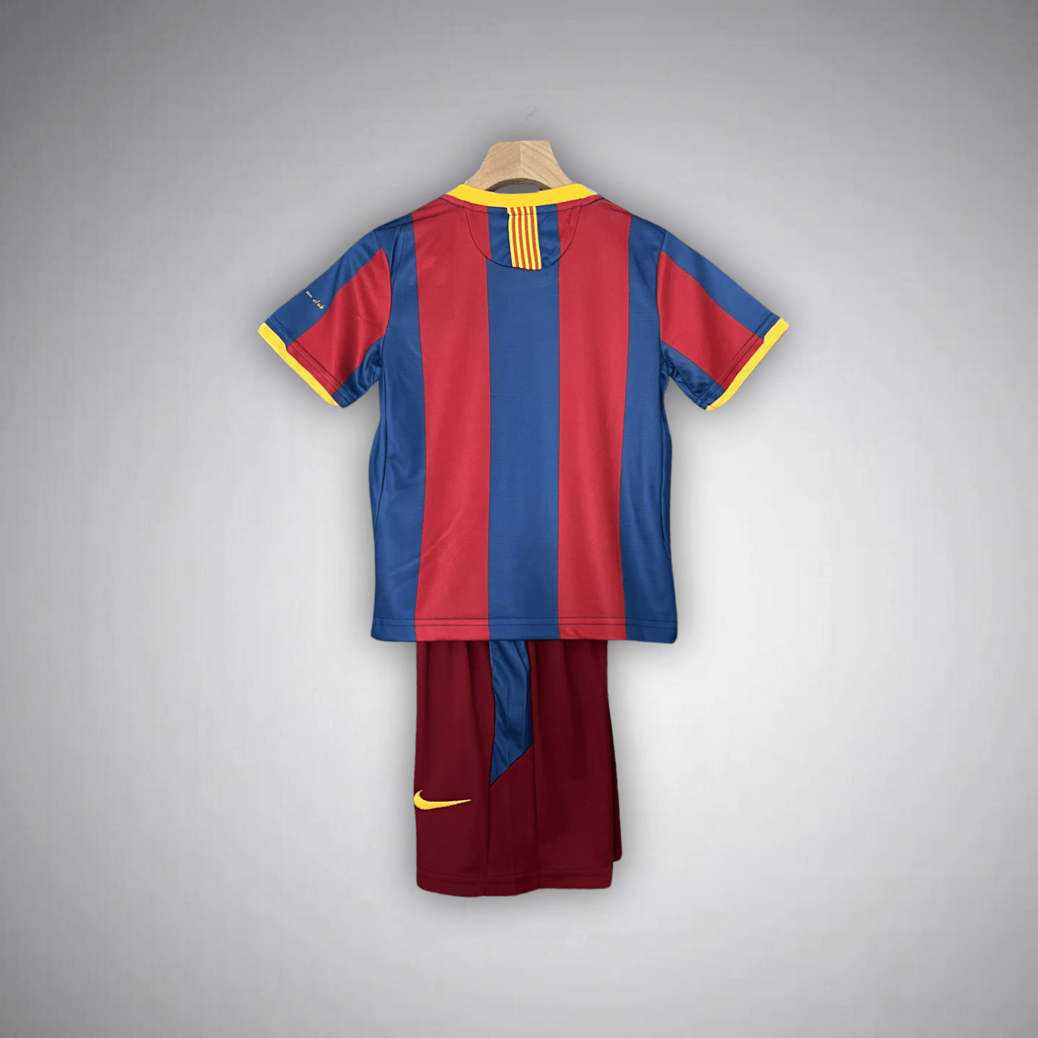 10/11 FC Barcelona Home Kids Size Kit - FutKulture