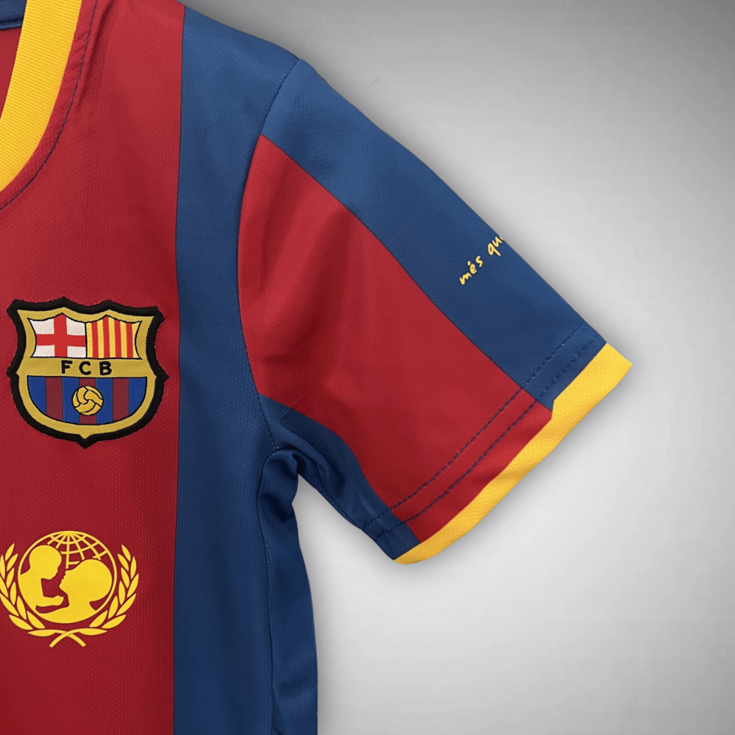 10/11 FC Barcelona Home Kids Size Kit - FutKulture