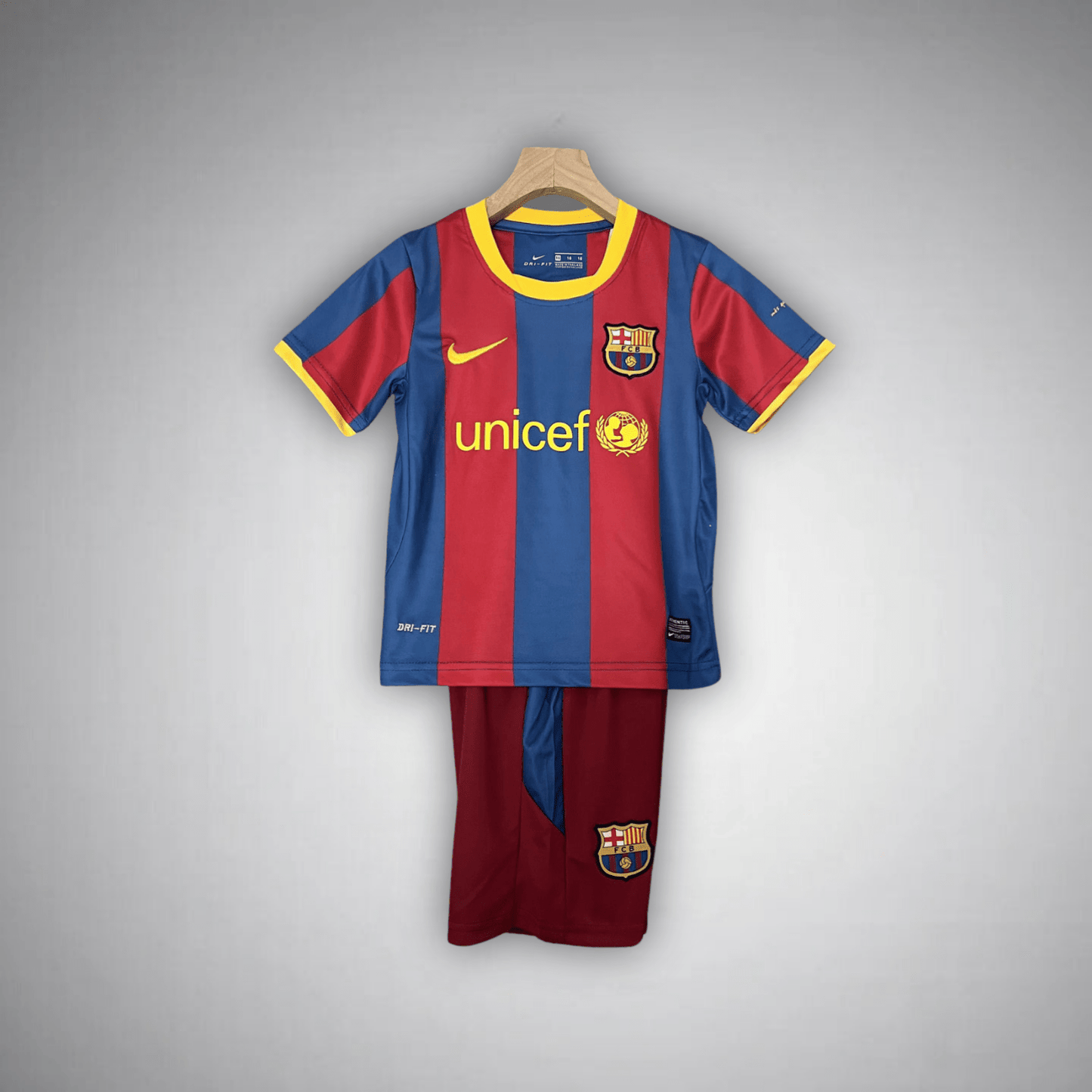 10/11 FC Barcelona Home Kids Size Kit - FutKulture