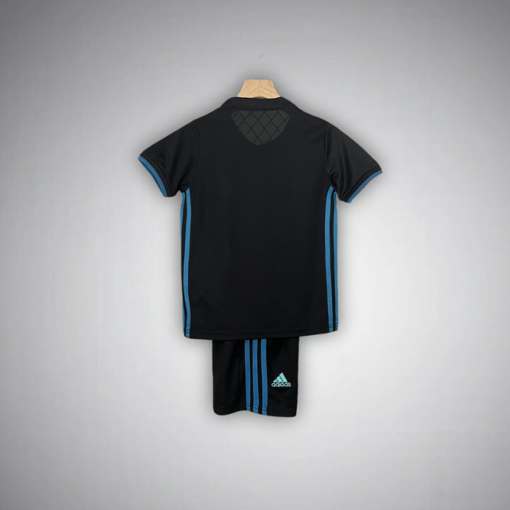 17/18 Real Madrid Away Premium Kids Size Kit - FutKulture