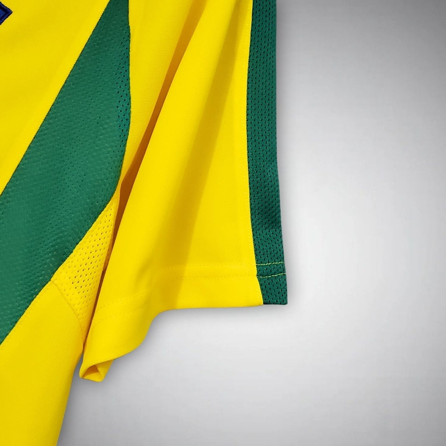 2002 Brazil Home Kit - FutKulture