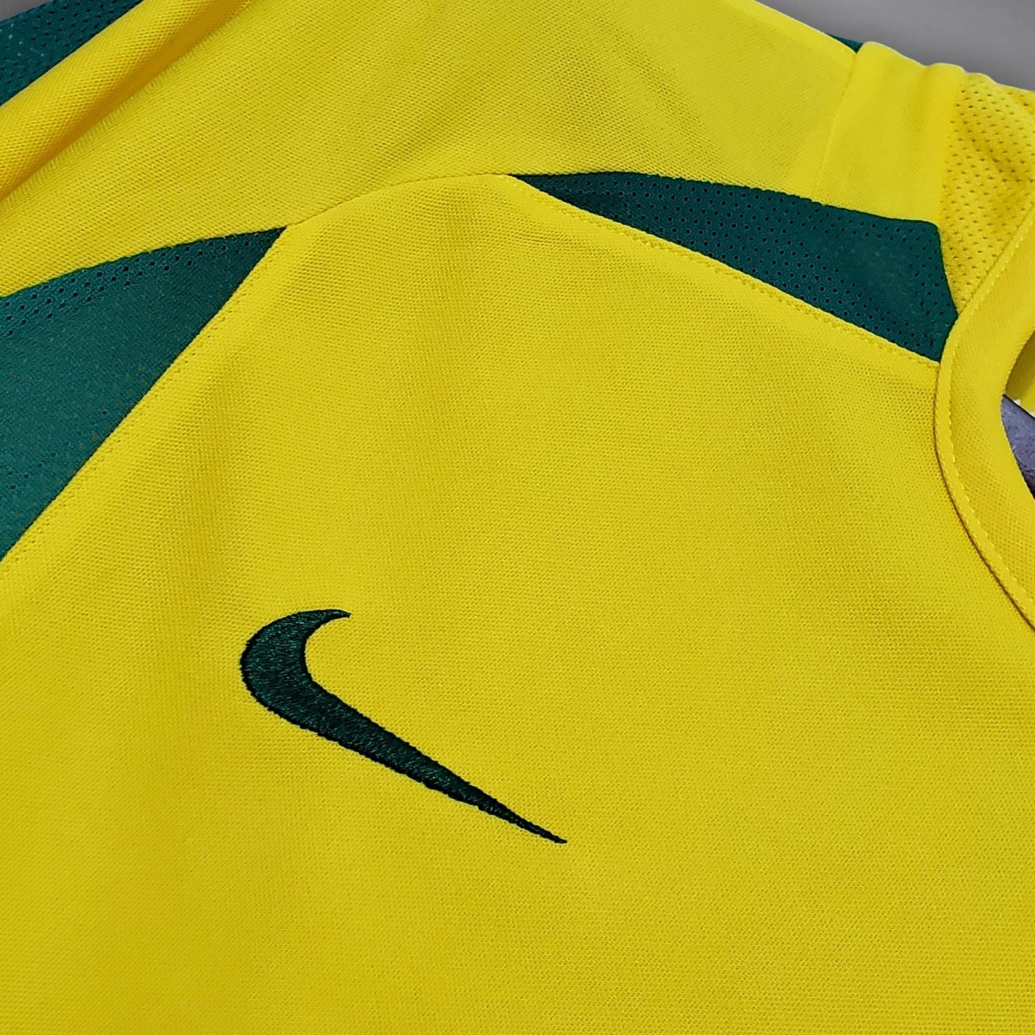 2002 Brazil Home Kit - FutKulture