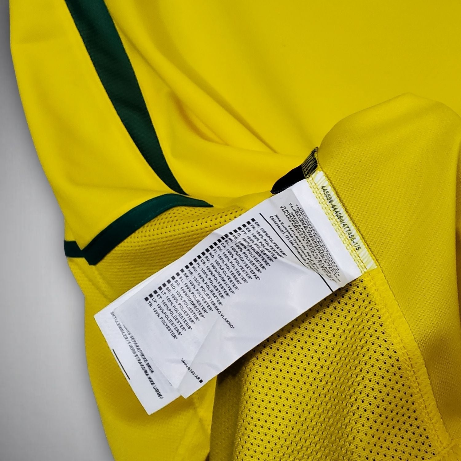 2004 Brazil Home Kit - FutKulture