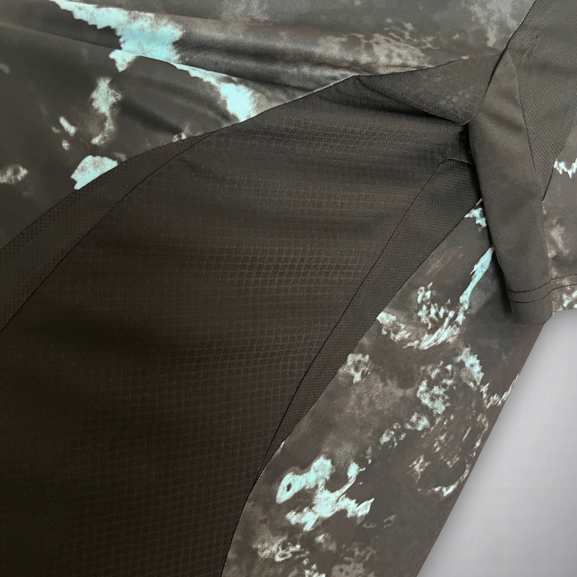 24/25 Bayern München Away Premium Kit - FutKulture