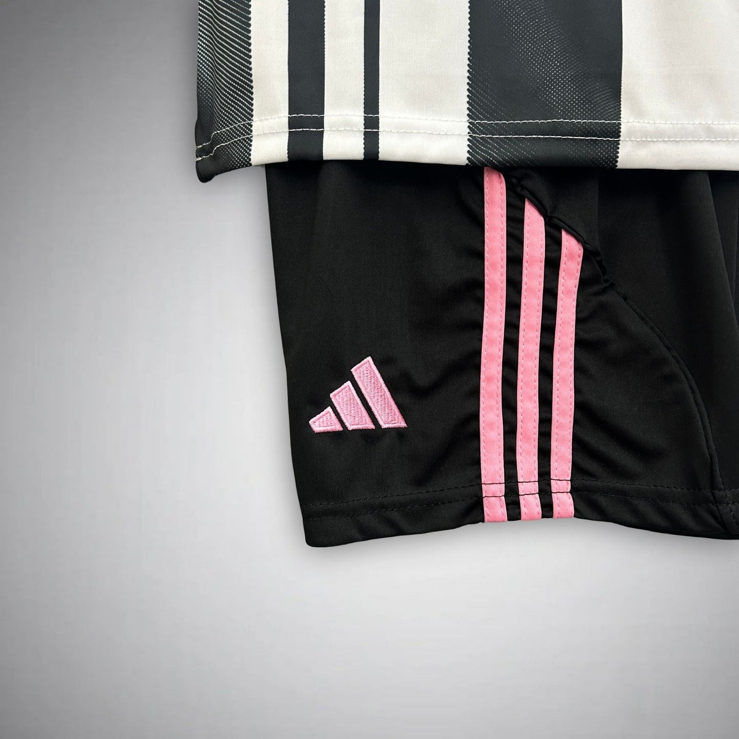 25/26 Juventus Home Kids Size Kit - FutKulture
