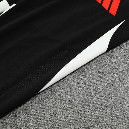 25/26 Liverpool Training Black Tracksuit