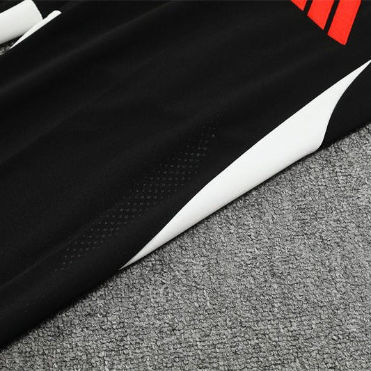 25/26 Liverpool Training White Tracksuit