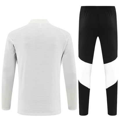 25/26 Liverpool Training White Tracksuit