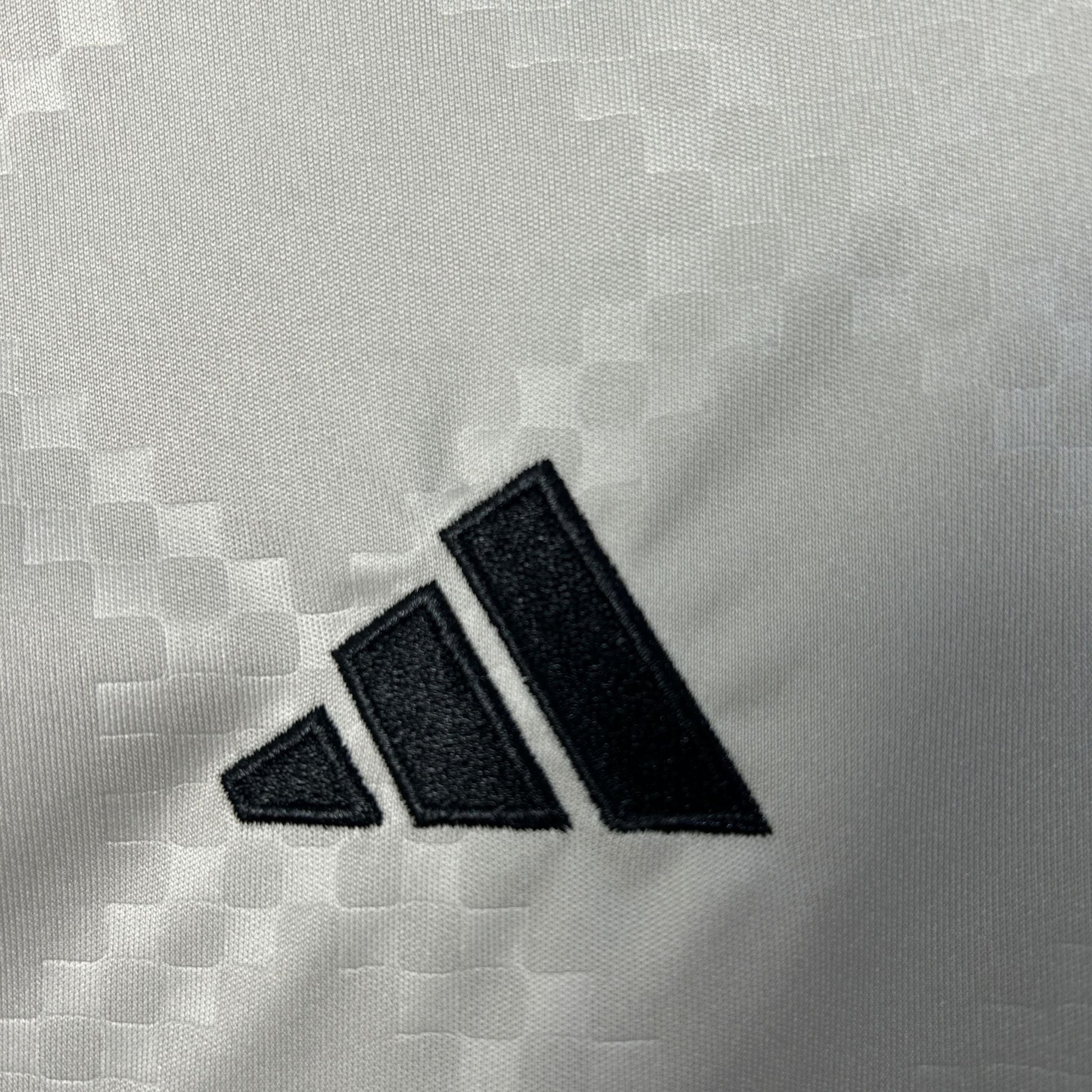 25/26 SL Benfica Away Kids Size Kit - FutKulture