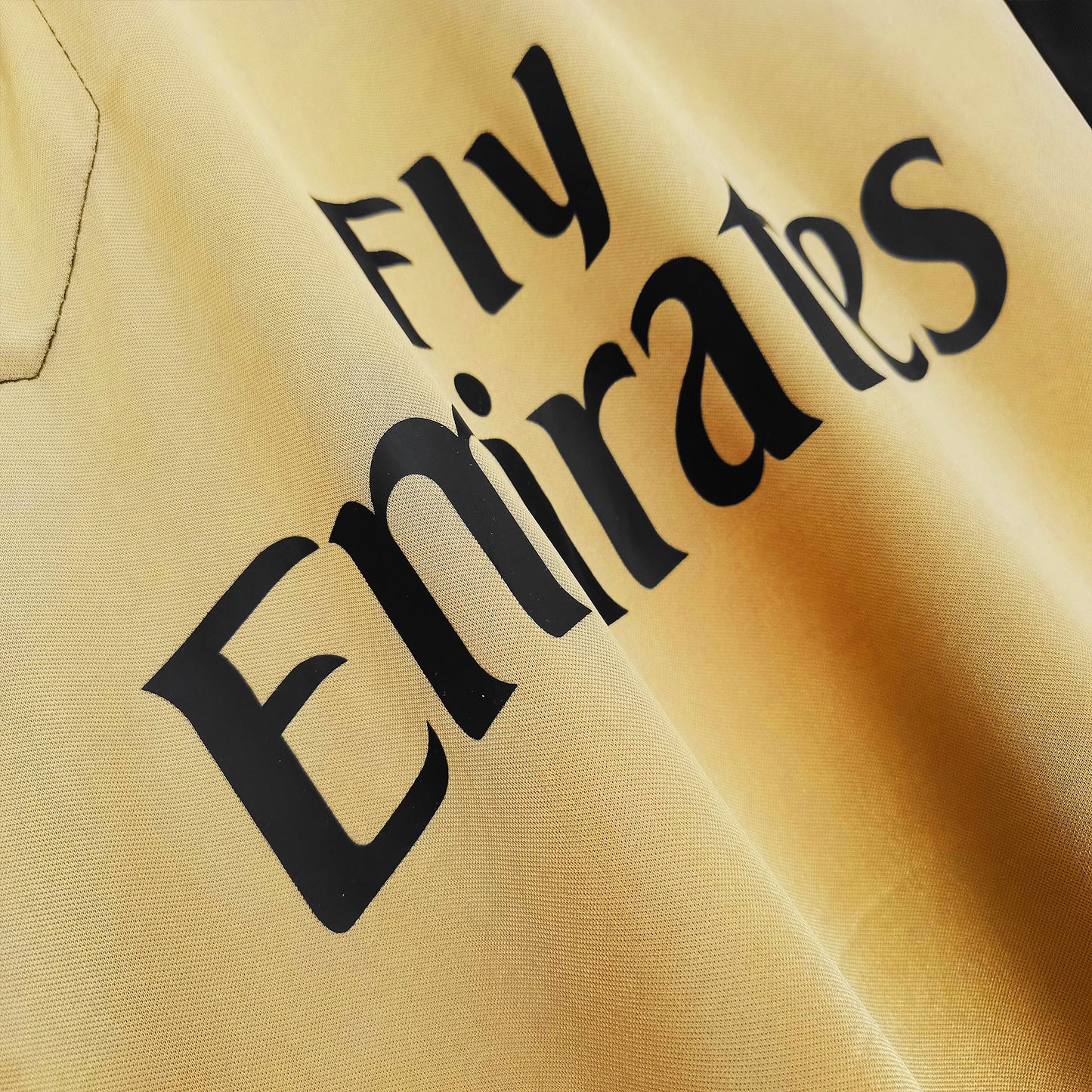 2013/14 AC MIlan Third Kit
