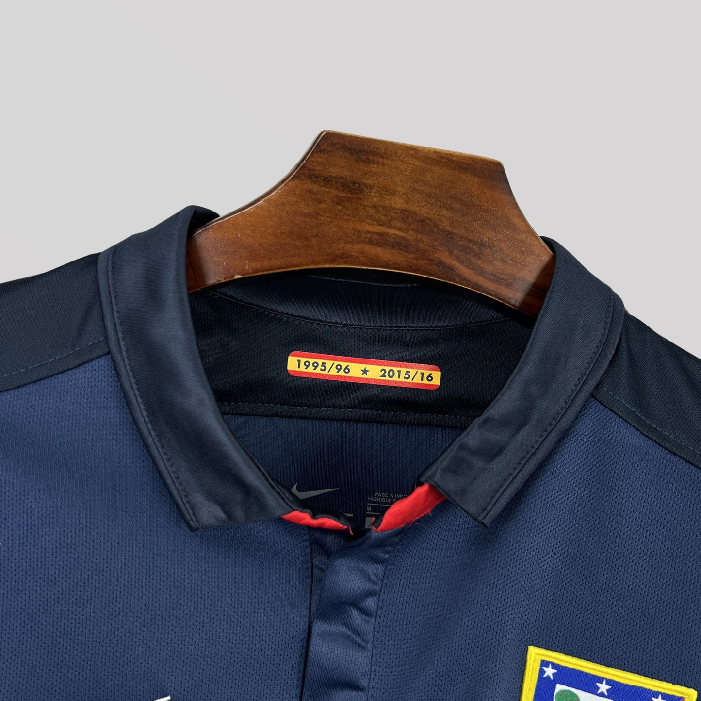 Atlético Madrid 2015/16 Men’s Away Retro Football Kit