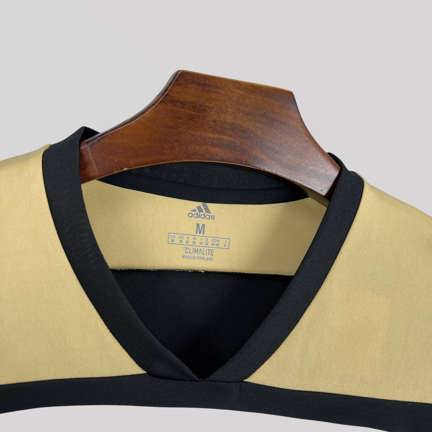 Ajax 2018/19 Men’s Away Retro Football Kit