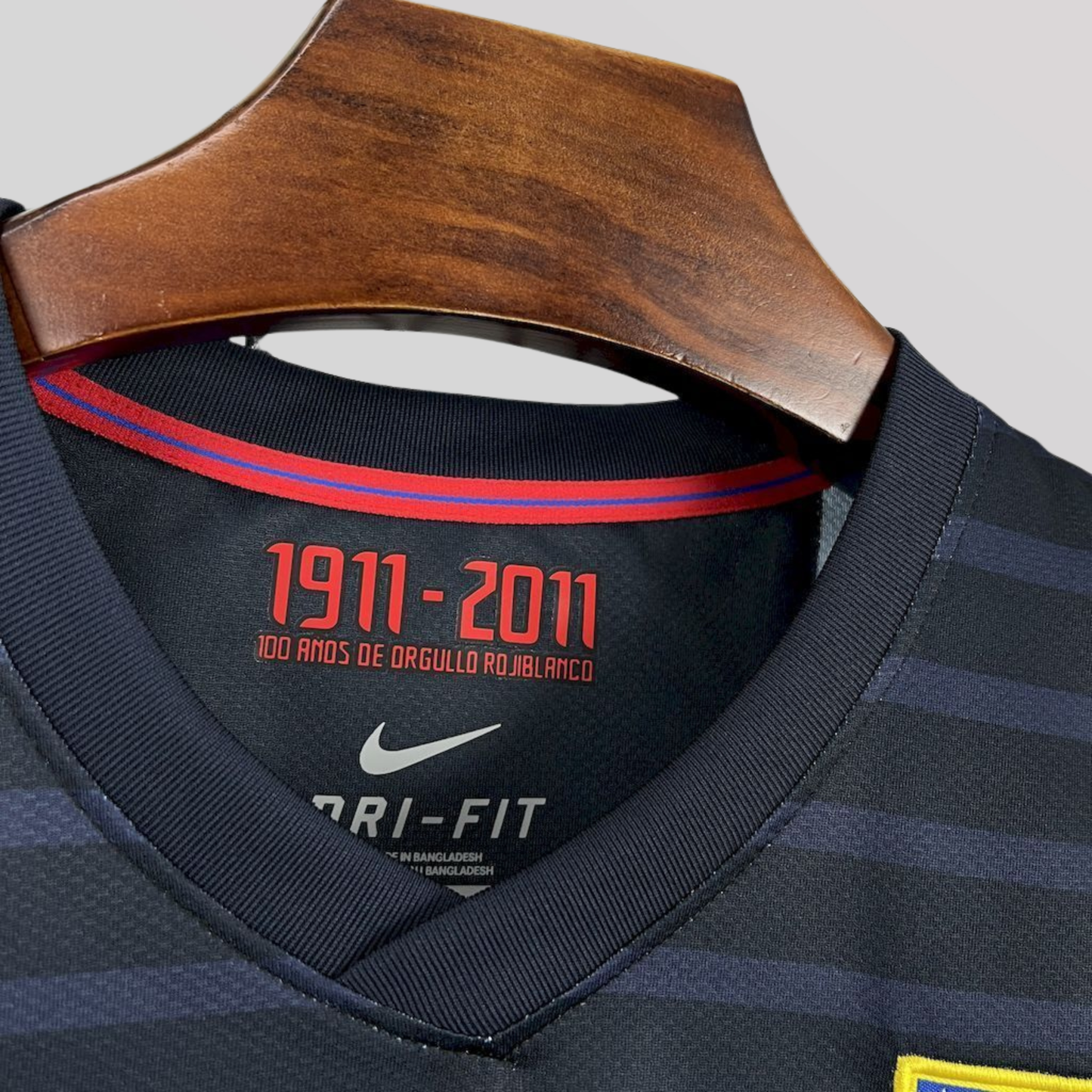 Atletico Madrid 2011/12 Retro Kit