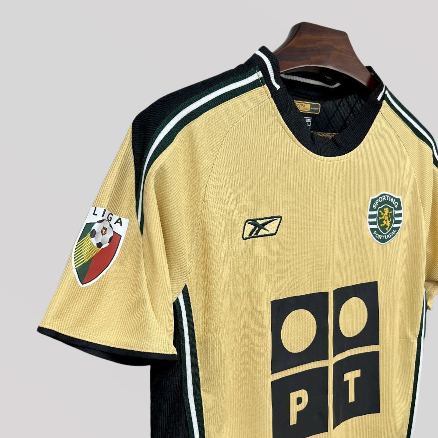 Sporting Lisbon 2003/04 Away Retro Kit