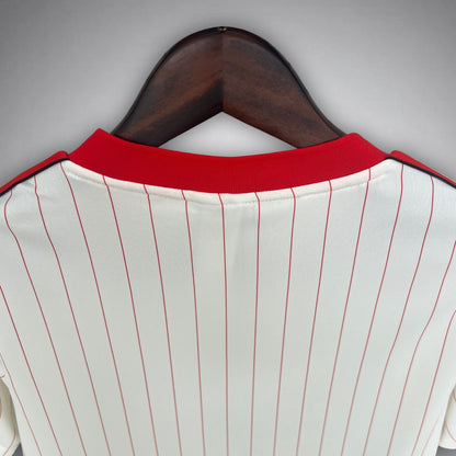 SL Benfica "Retro Stripes" Premium Kit - FutKulture