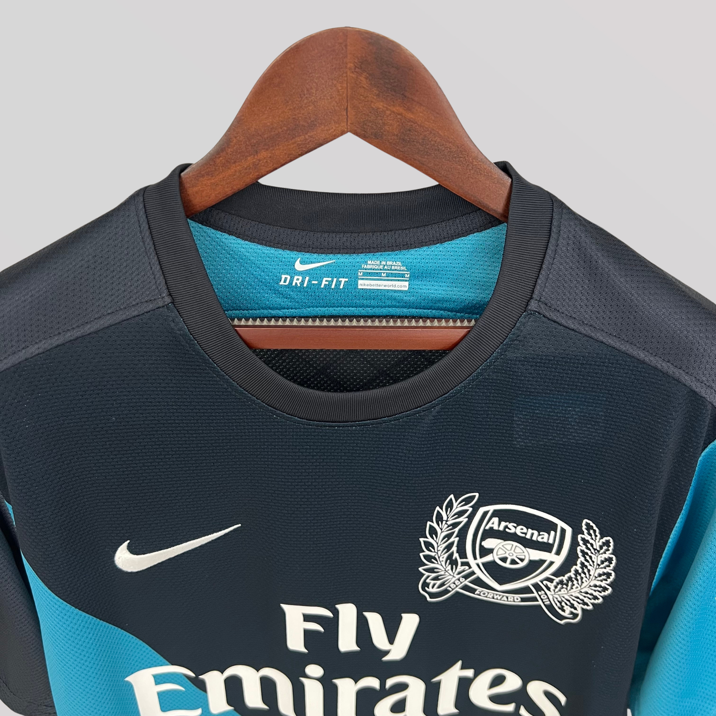 Arsenal 2011/12 Away Retro Football Kit