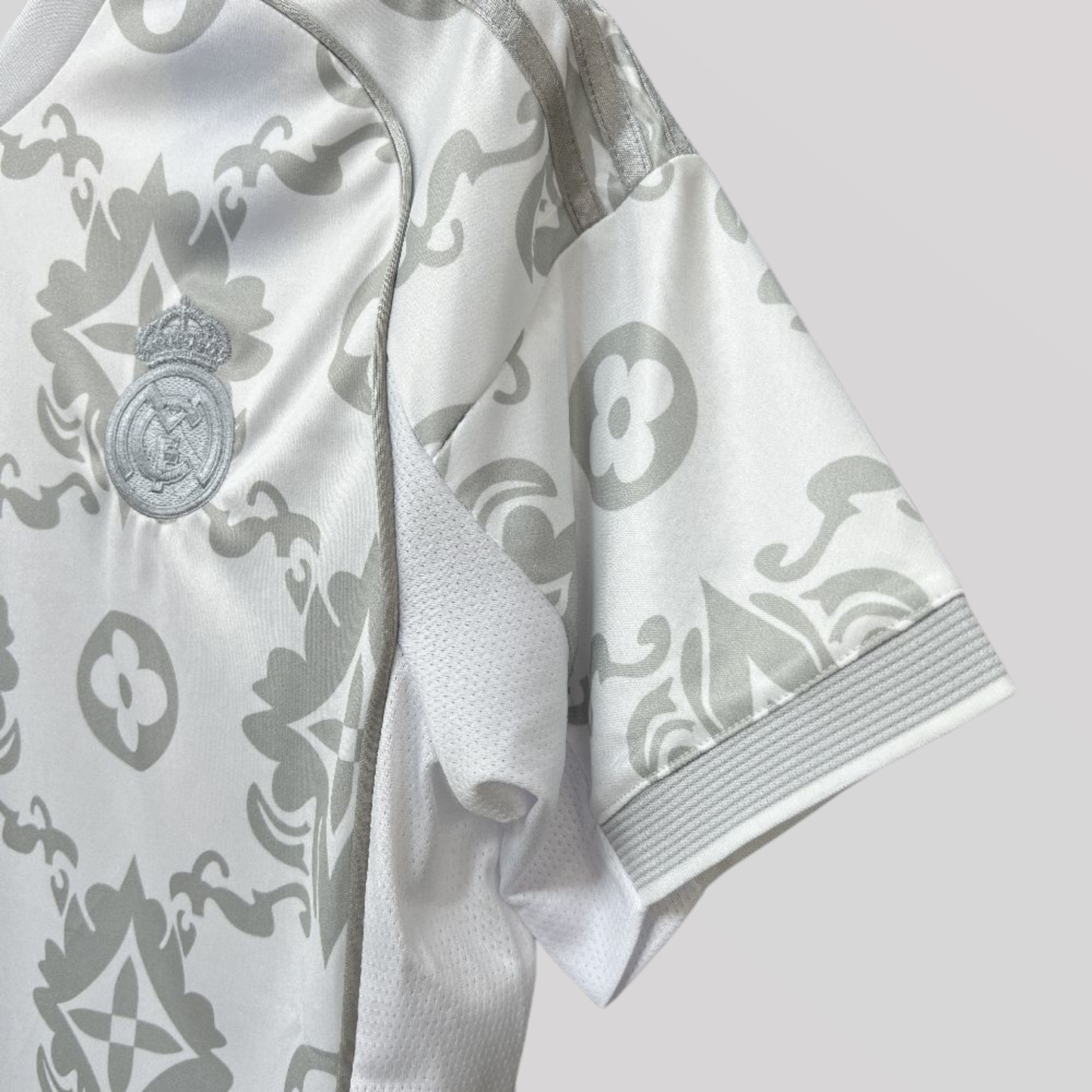Real Madrid 2025/26 LV Special Edition Kit