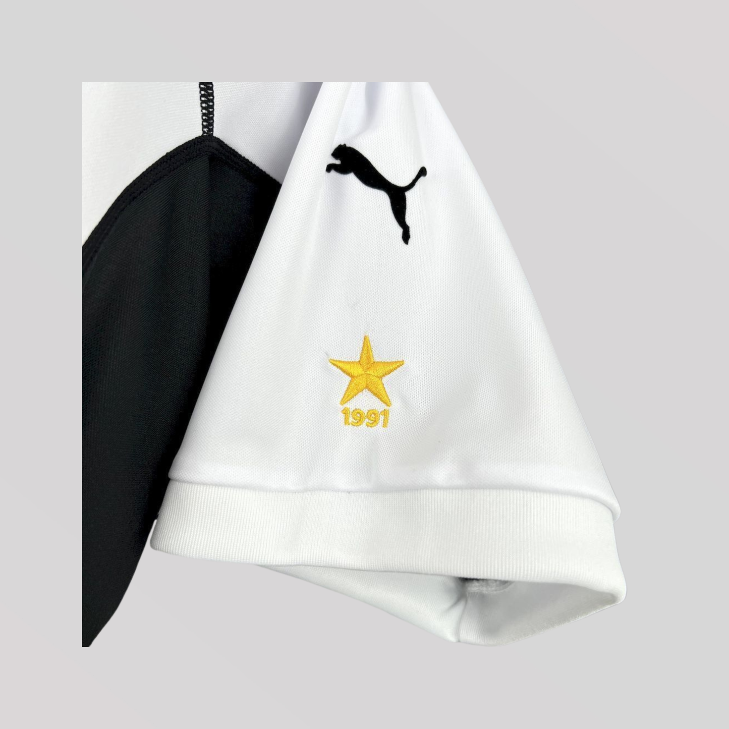 Colo-Colo 2003 Home Retro Football Kit