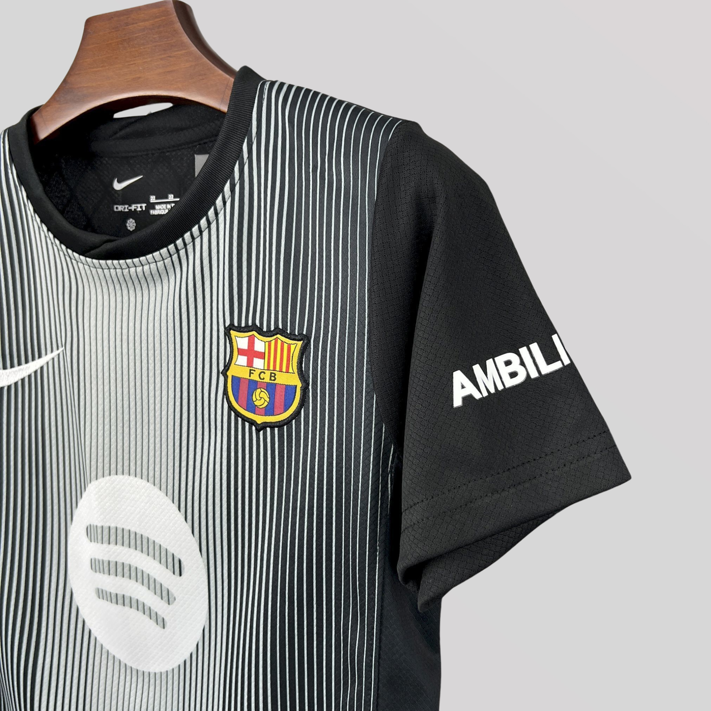 Barcelona Black Goalkeeper Kids Size Kit