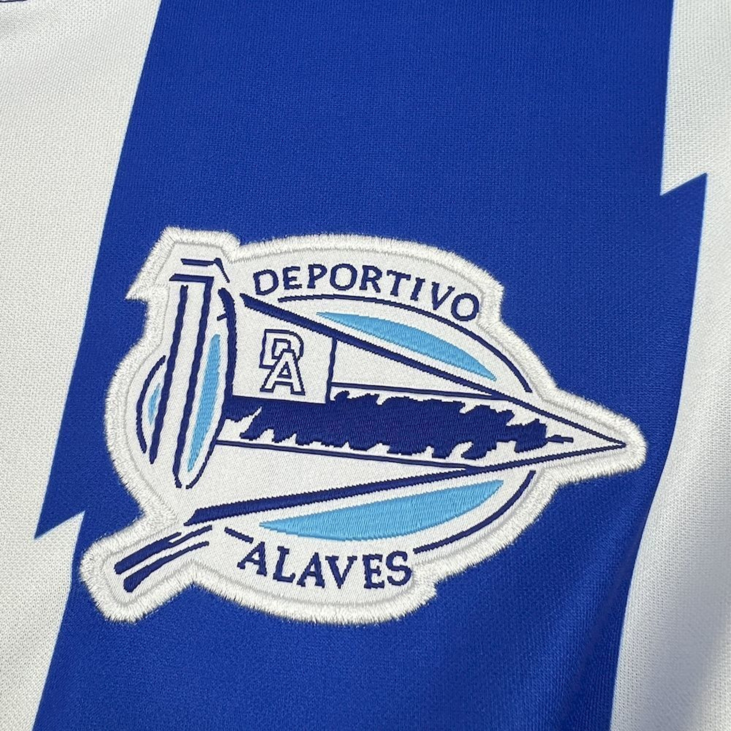 Alavés 2011/12 Home Retro Kit