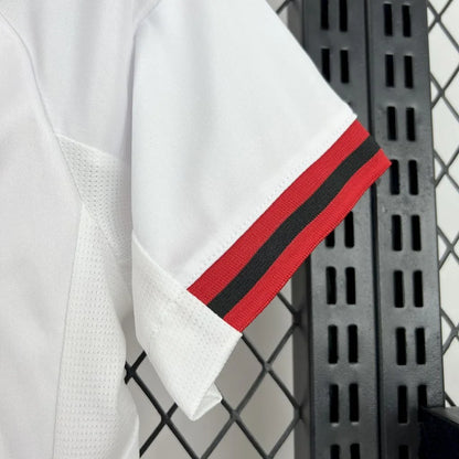 2025/2026 Ajax Home Kids Size Kit