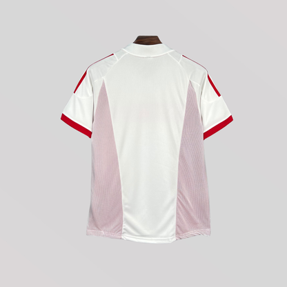 Turkey 2002 Men’s Away Retro Football Kit
