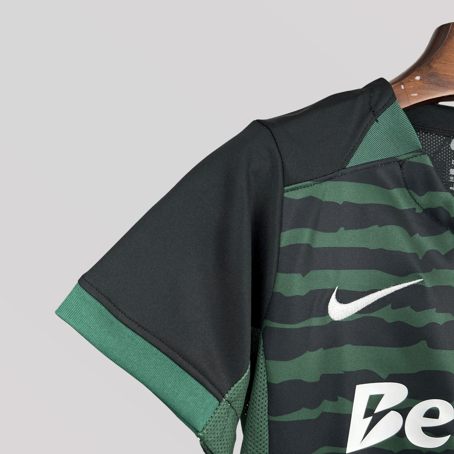 Sporting Lisbon Goalkeeper Kids Size Kit
