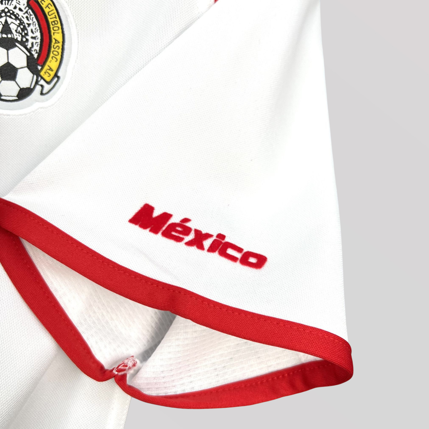 Mexico 2002 Men’s Away Retro Football Kit