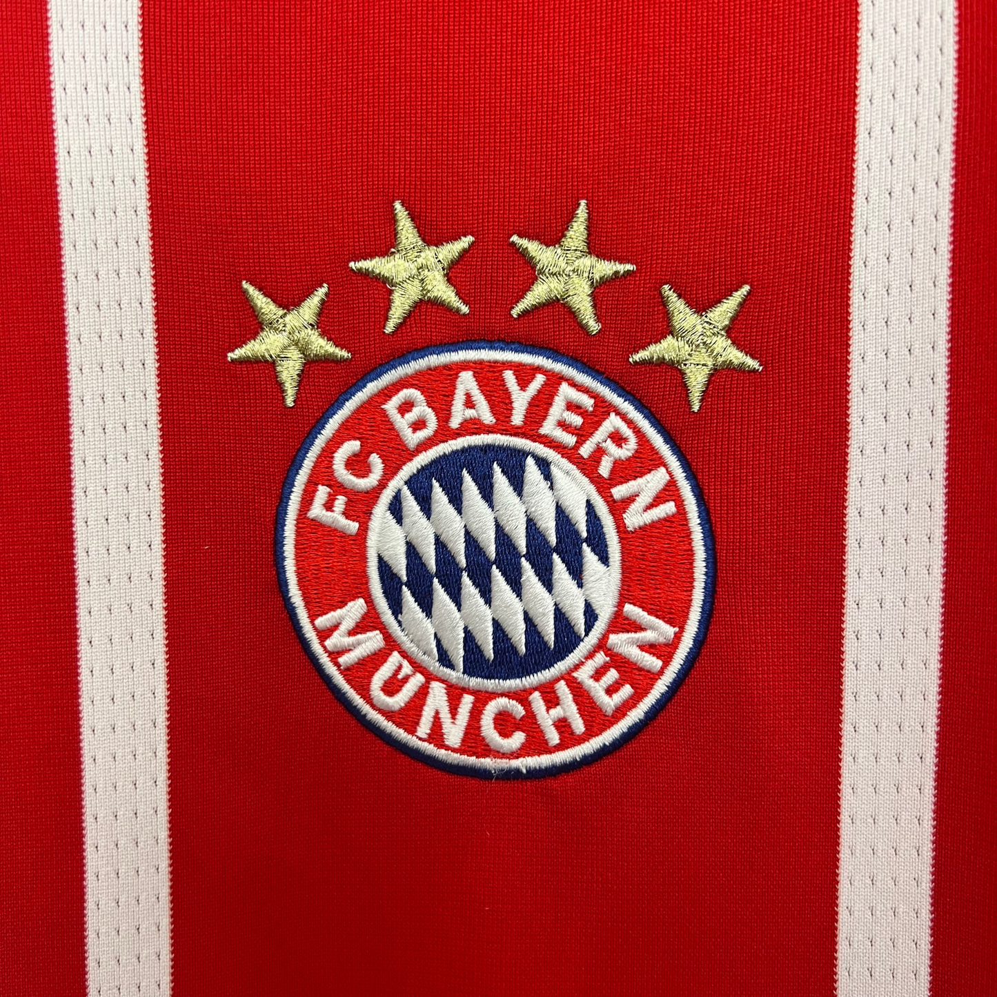 Bayern Munich 2017/18 Home Retro Football Kit
