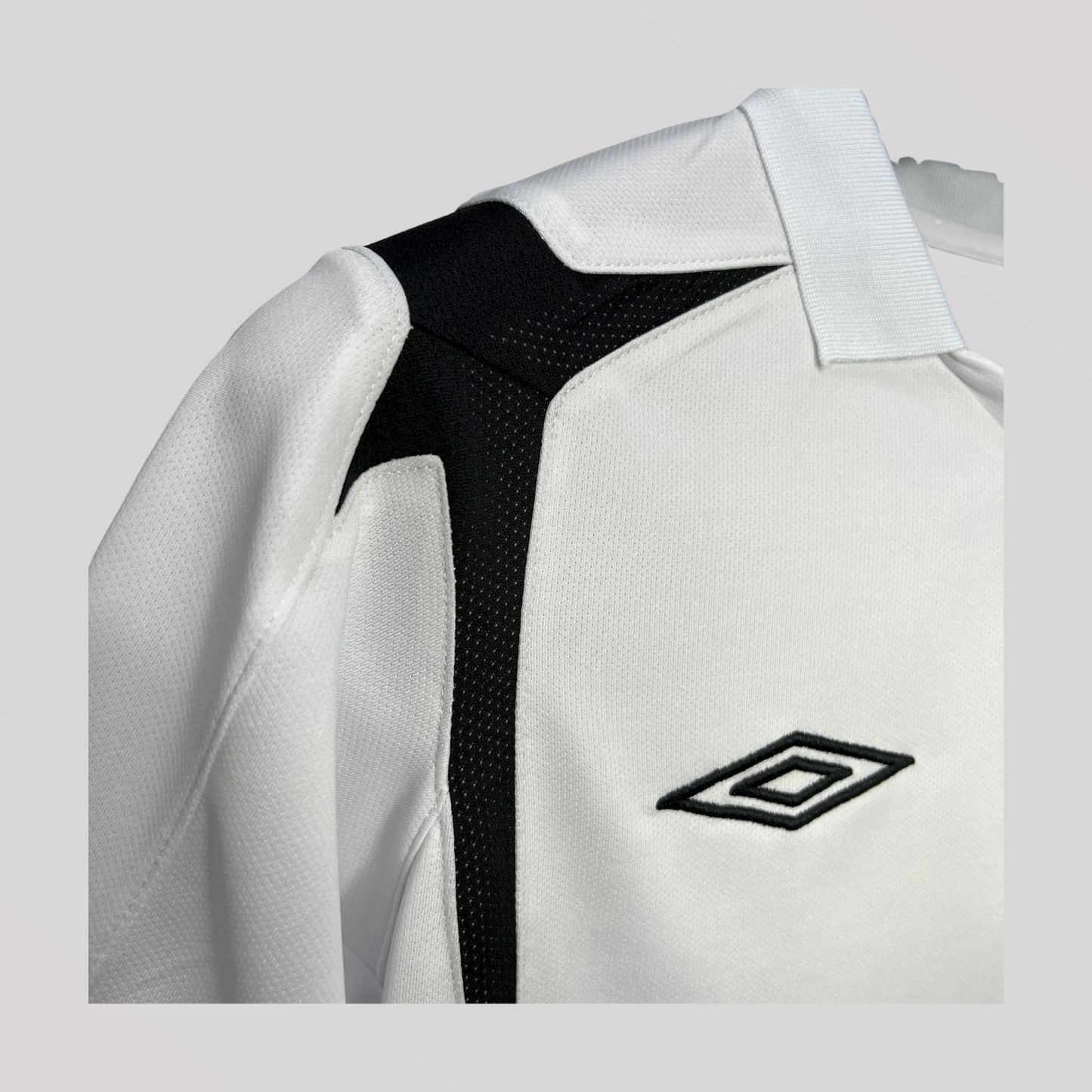 Colo-Colo 2006 Home Retro Football Kit