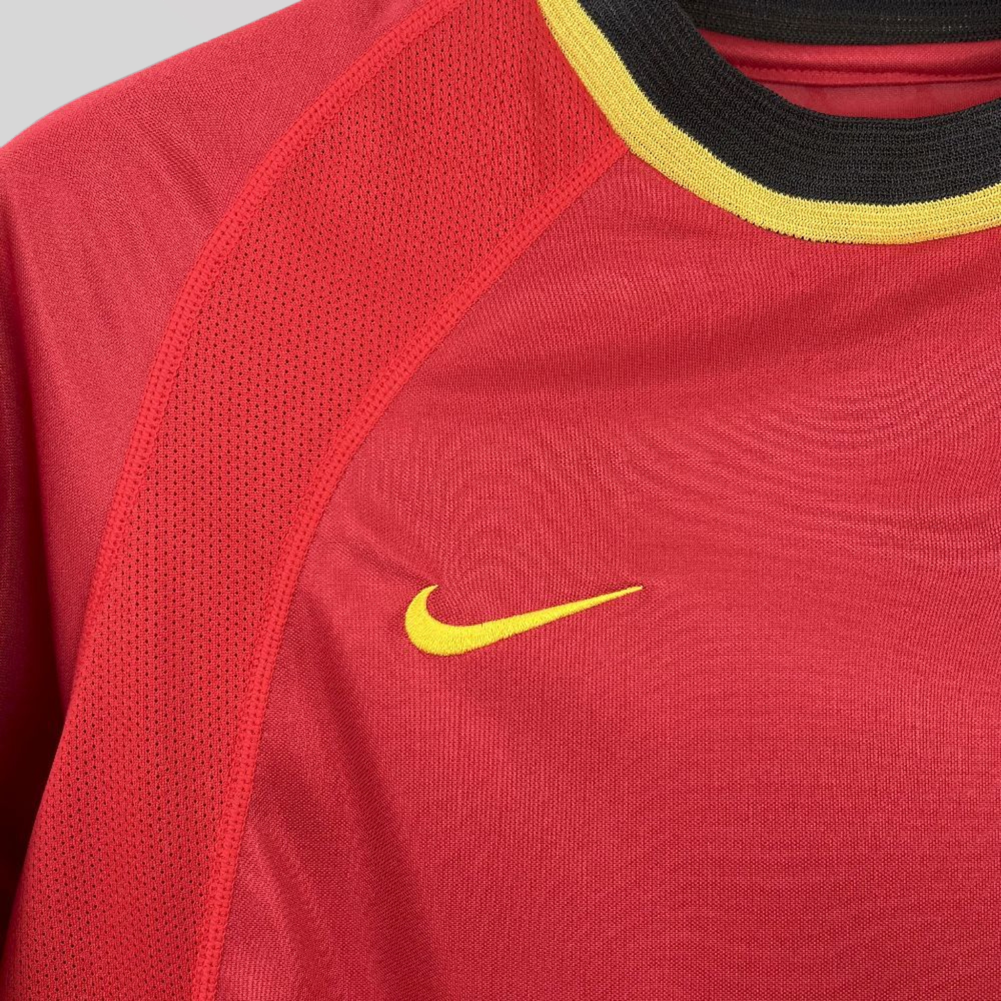 Belgium 2000 Home Retro Football Kit