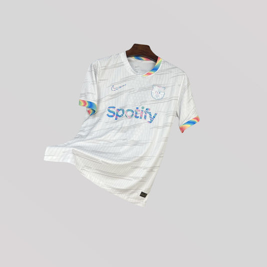 Barcelona "White Chrome" Premium Kit - FutKulture