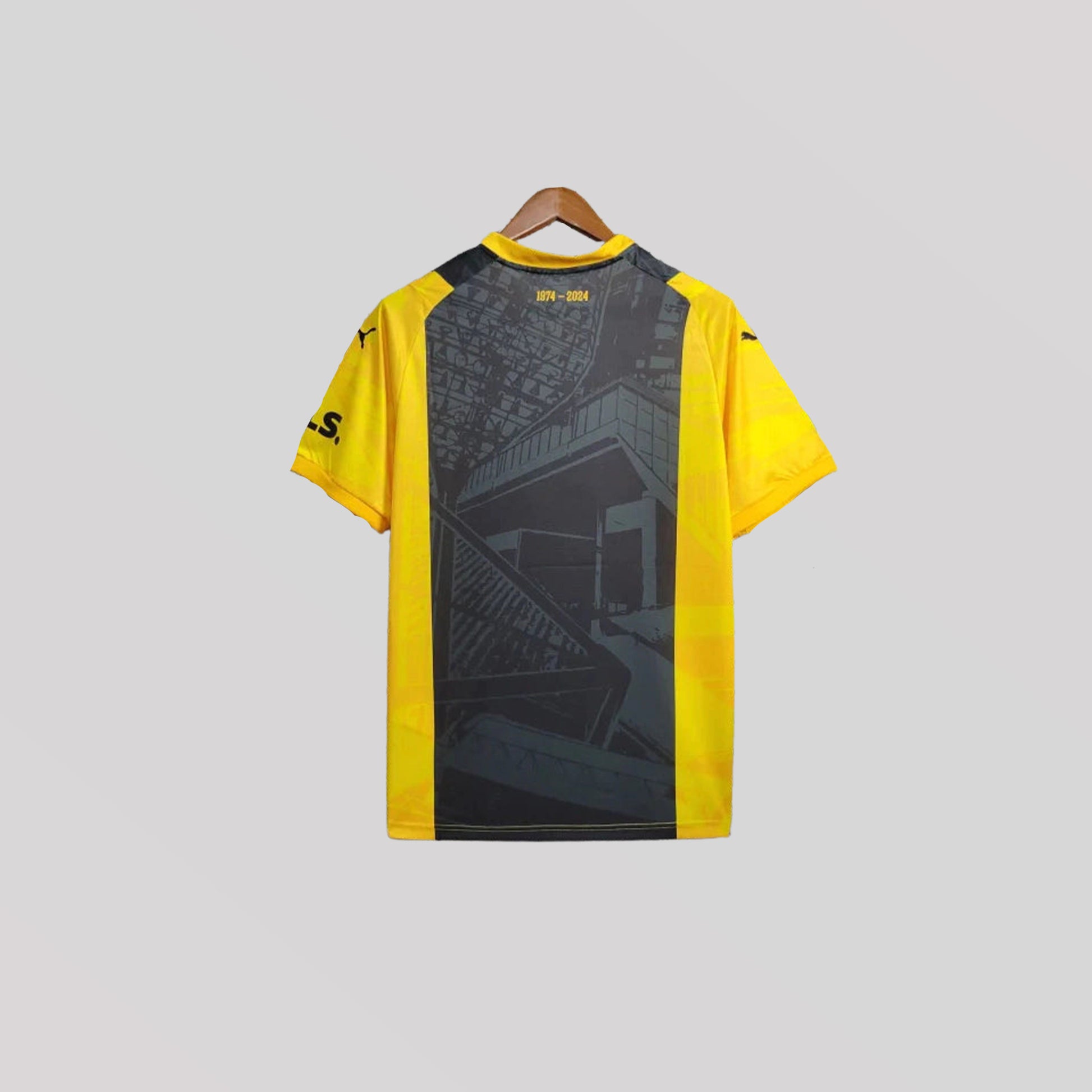 Borussia Dortmund "Royal Crest" Premium Kit - FutKulture