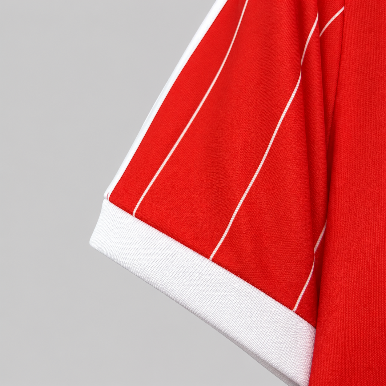 Nottingham Forest 1982–84 Home Retro Kit