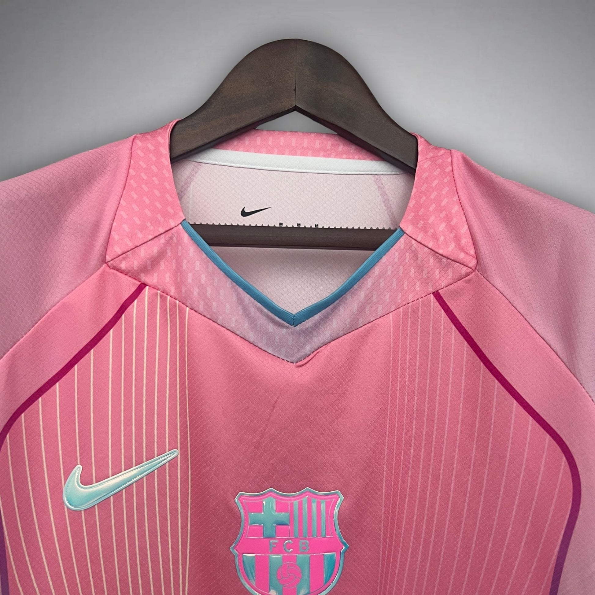 FC Barcelona "Aurora" Premium Kit - FutKulture